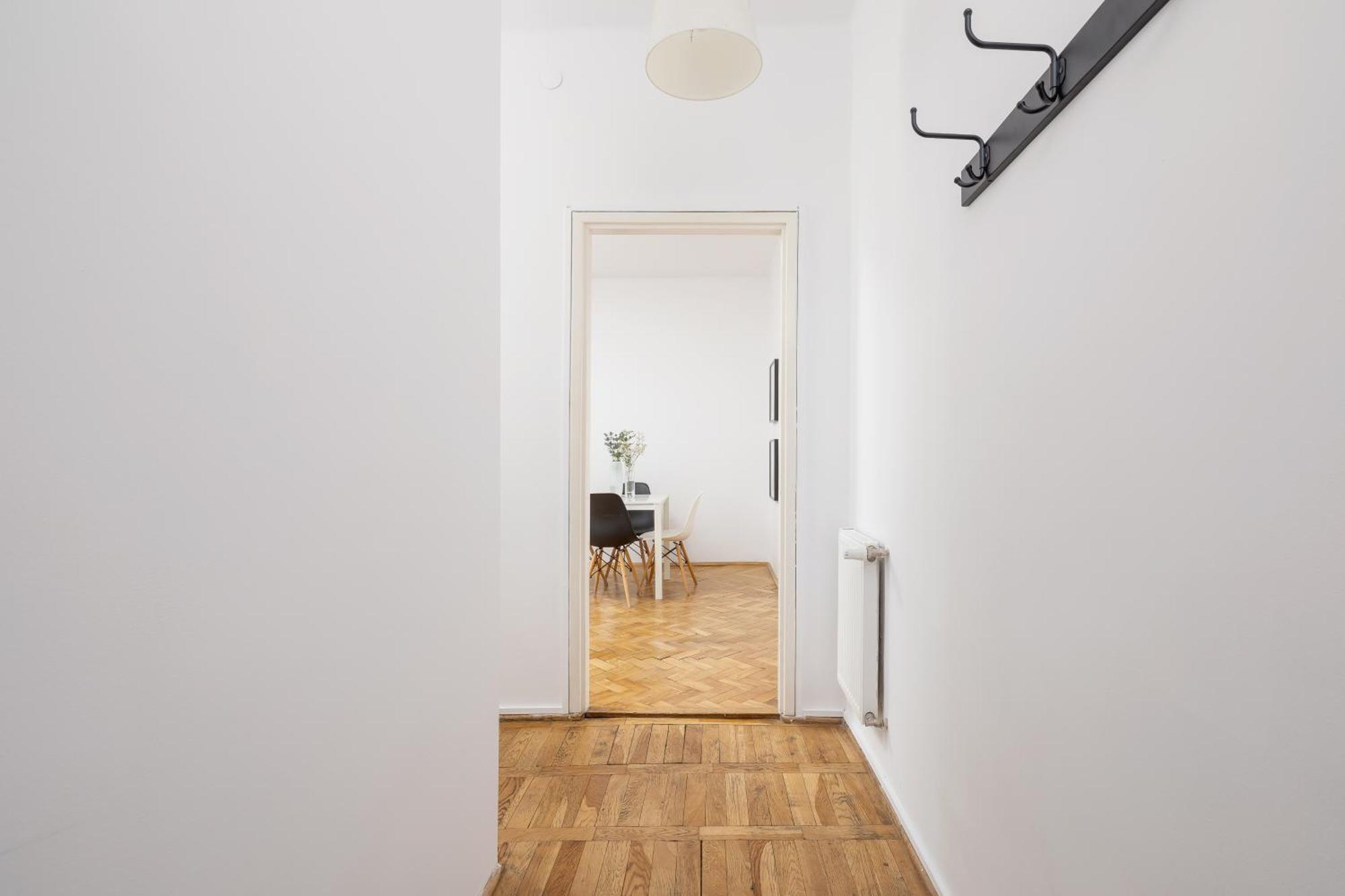 1-Bedroom Apartment With Balcony - Dluga 65 Krakau Exterior foto