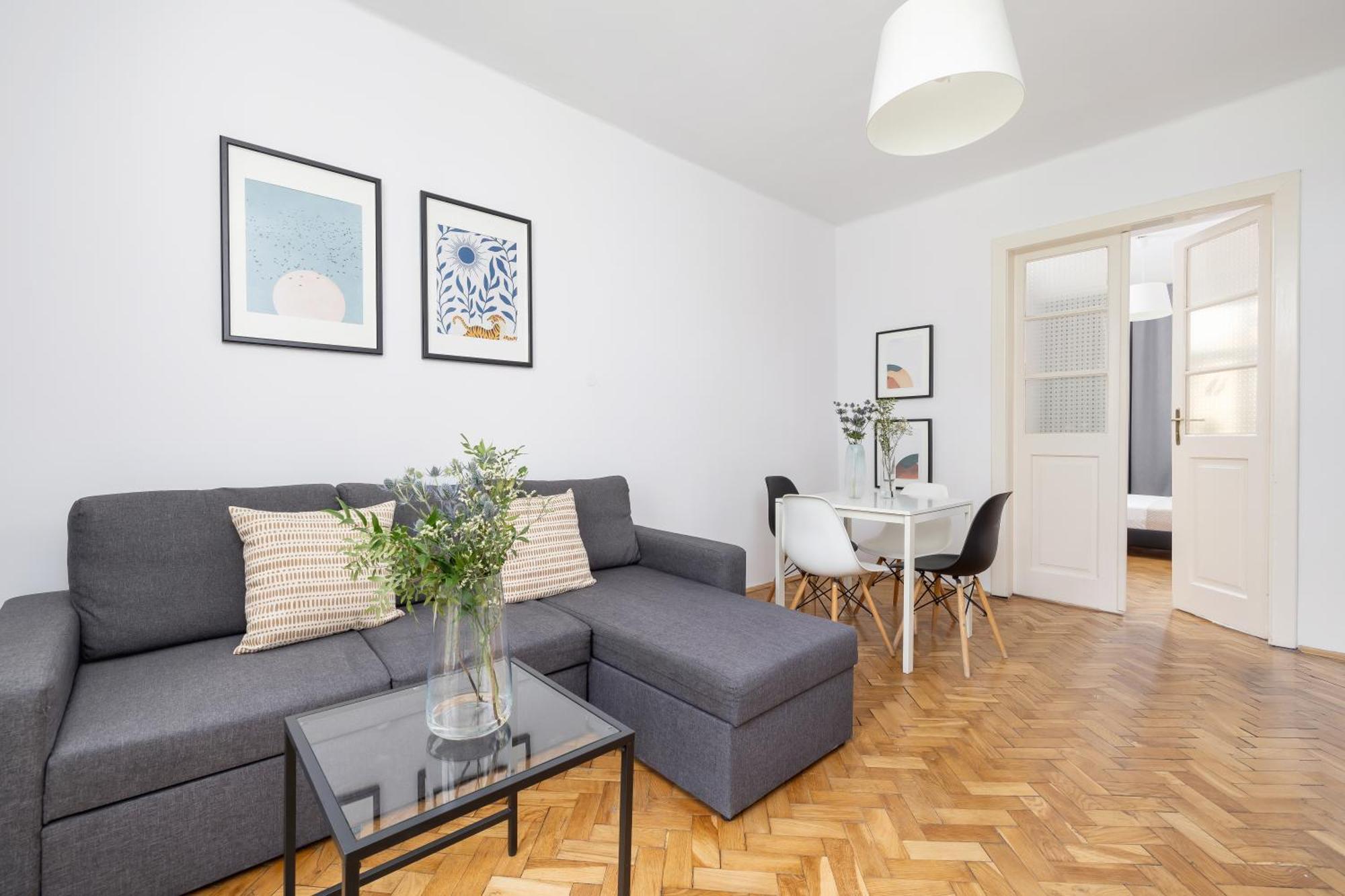 1-Bedroom Apartment With Balcony - Dluga 65 Krakau Exterior foto