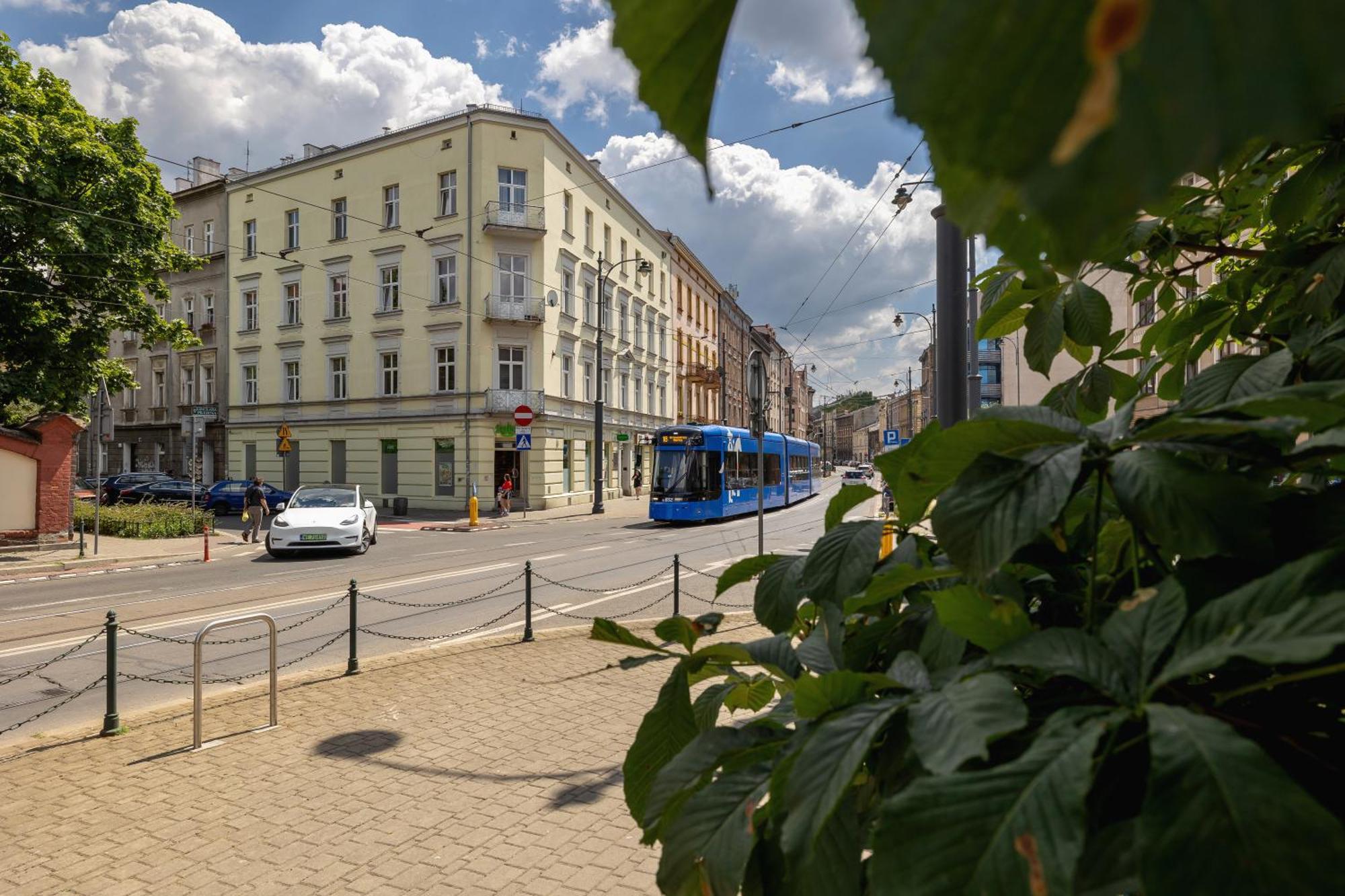1-Bedroom Apartment With Balcony - Dluga 65 Krakau Exterior foto